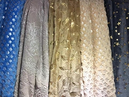 Gold stamping flannel blanket